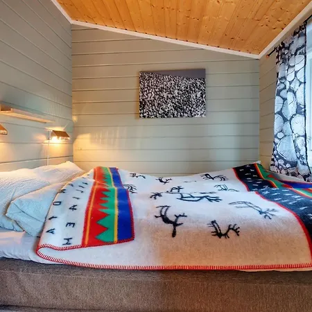 Davvi Siida - Reindeer Design Lodge Kjøllefjord Buitenkant foto